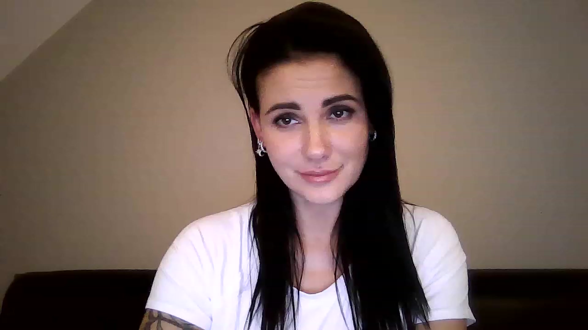 Gallery image thumbnail from FitBaby's myfreecams stream on, 05/05/2023, 17:18 image 10 of 20