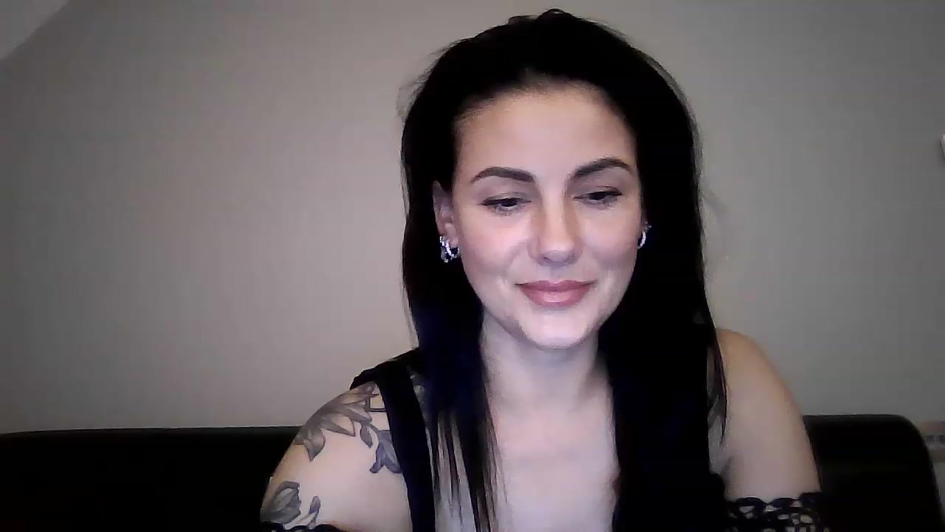 Gallery image thumbnail from FitBaby's myfreecams stream on, 05/10/2023, 16:50 image 13 of 20