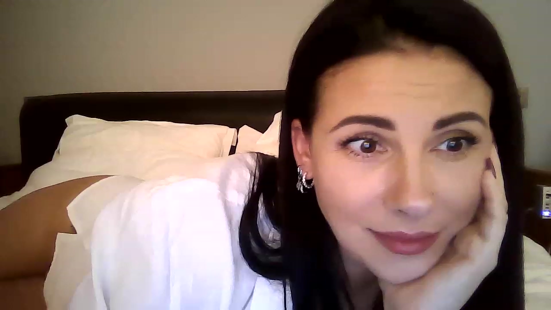 Gallery image thumbnail from FitBaby's myfreecams stream on, 05/11/2023, 14:30 image 13 of 20