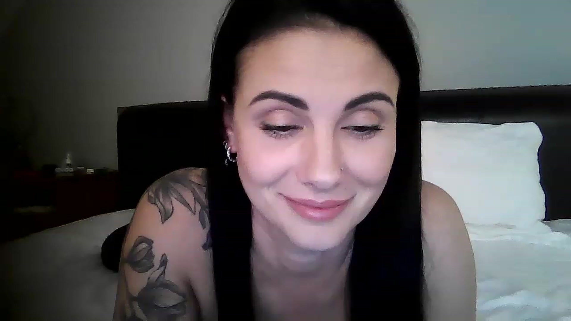 Gallery image thumbnail from FitBaby's myfreecams stream on, 05/26/2023, 15:30 image 6 of 20