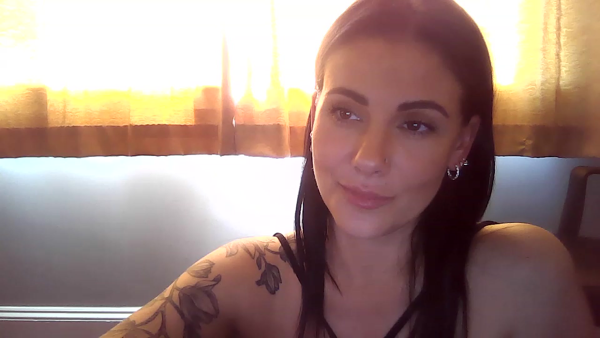 Gallery image thumbnail from FitBaby's myfreecams stream on, 06/01/2023, 17:51 image 6 of 20