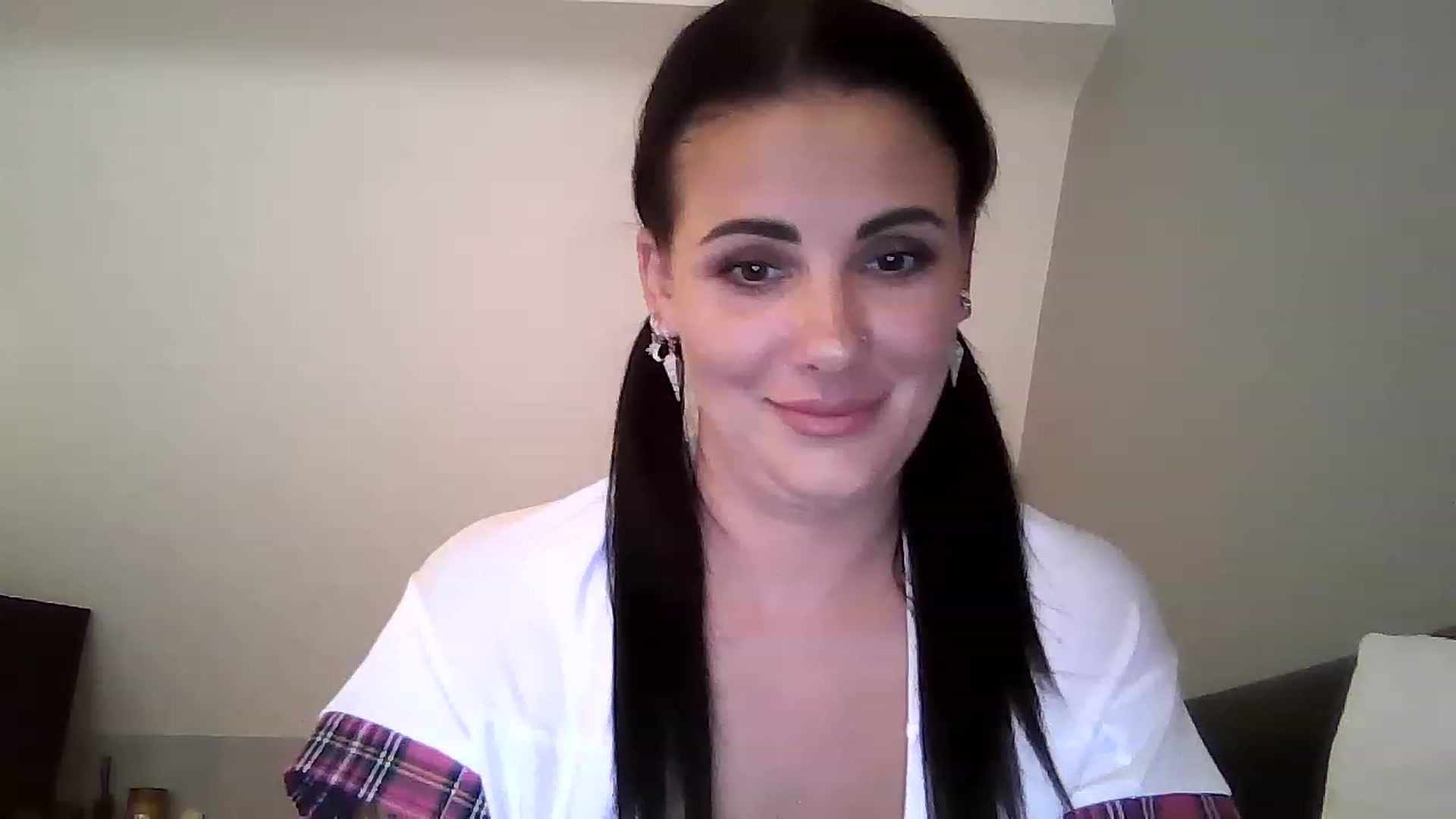 Gallery image thumbnail from FitBaby's myfreecams stream on, 06/16/2023, 12:42 image 1 of 20