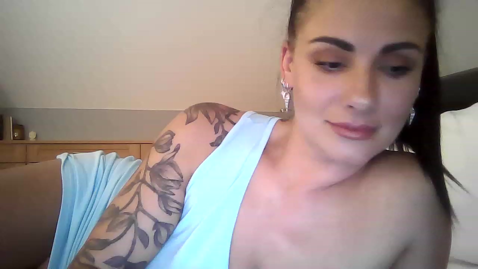 Gallery image thumbnail from FitBaby's myfreecams stream on, 06/21/2023, 13:22 image 4 of 20