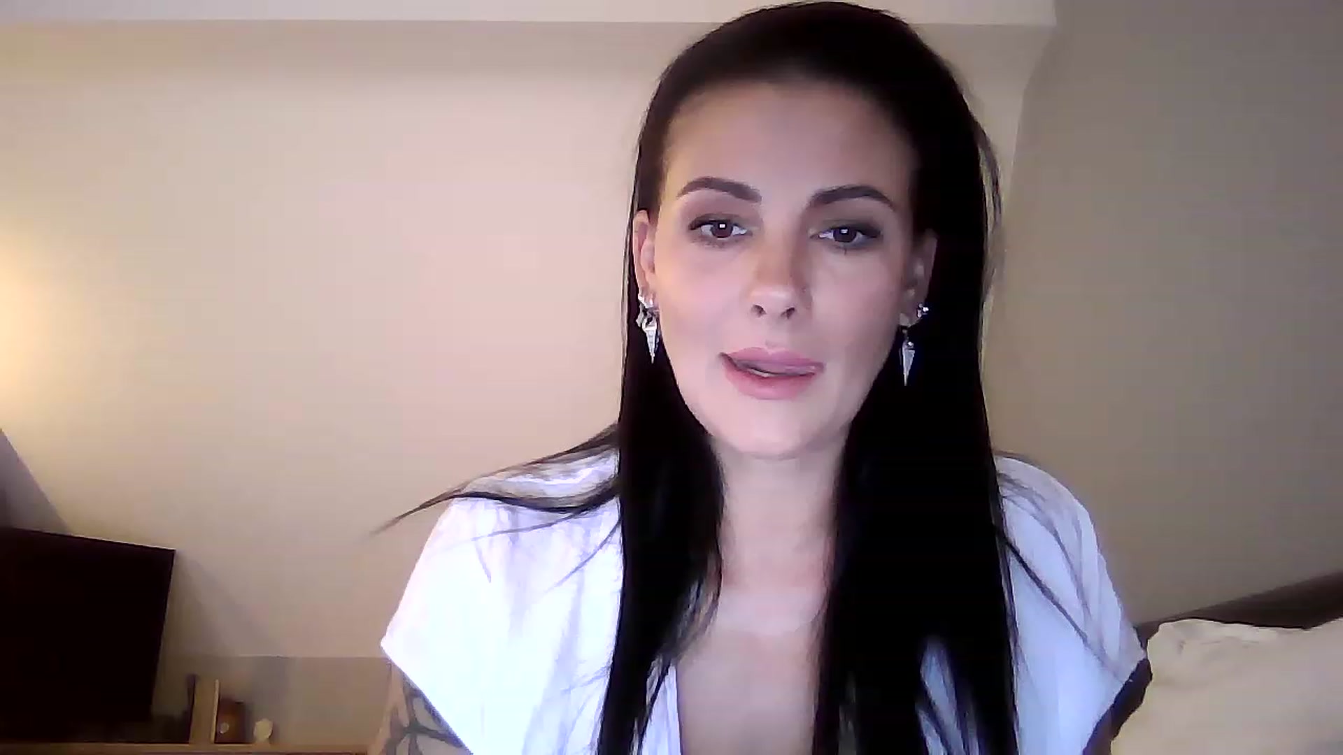 Gallery image thumbnail from FitBaby's myfreecams stream on, 06/27/2023, 14:11 image 1 of 20
