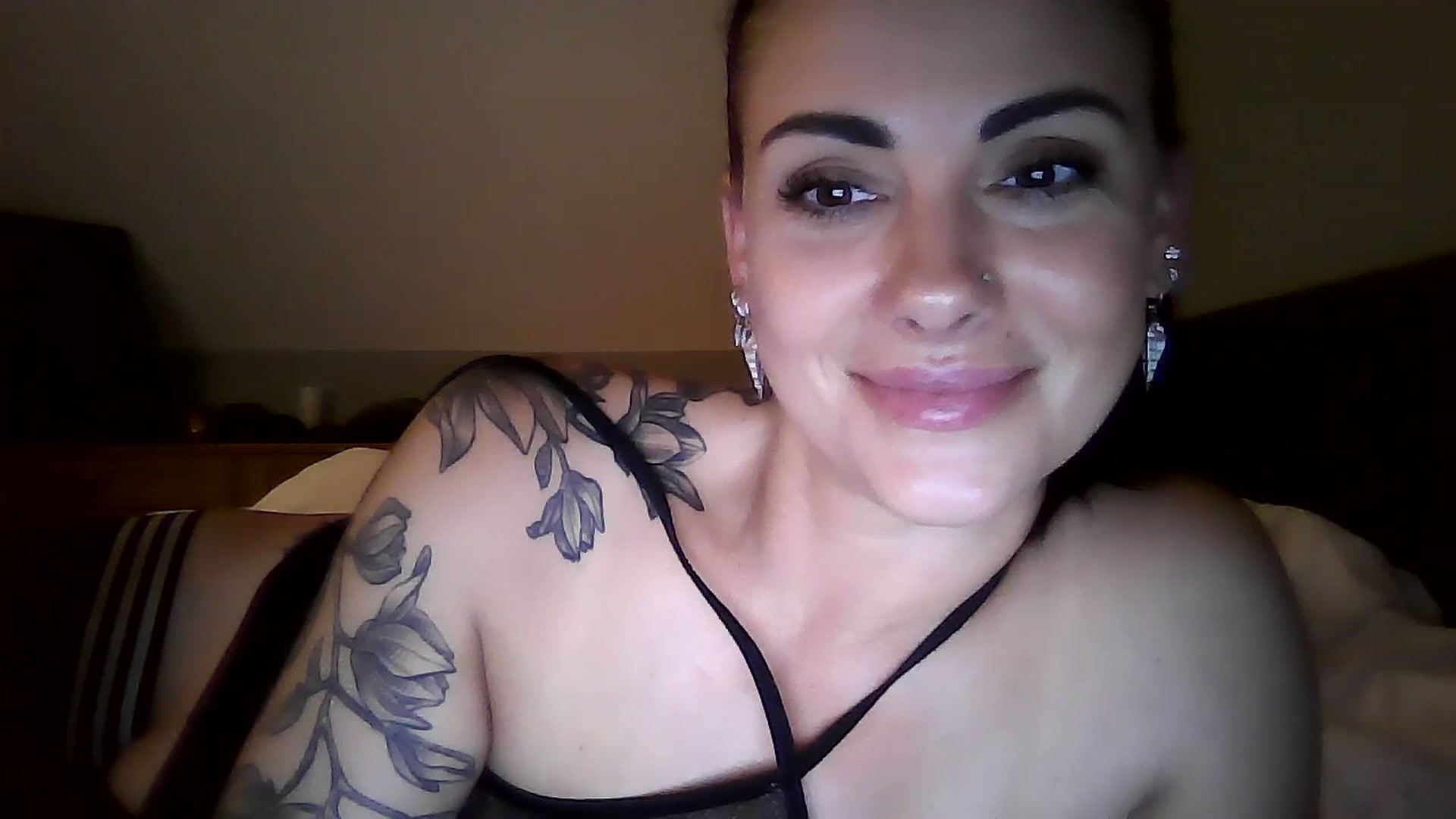 Gallery image thumbnail from FitBaby's myfreecams stream on, 07/03/2023, 17:39 image 8 of 20