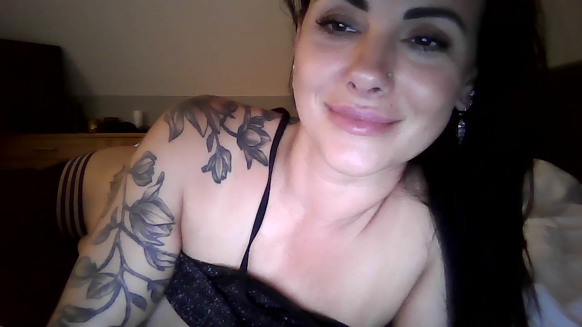 Gallery image thumbnail from FitBaby's myfreecams stream on, 07/03/2023, 17:39 image 14 of 20