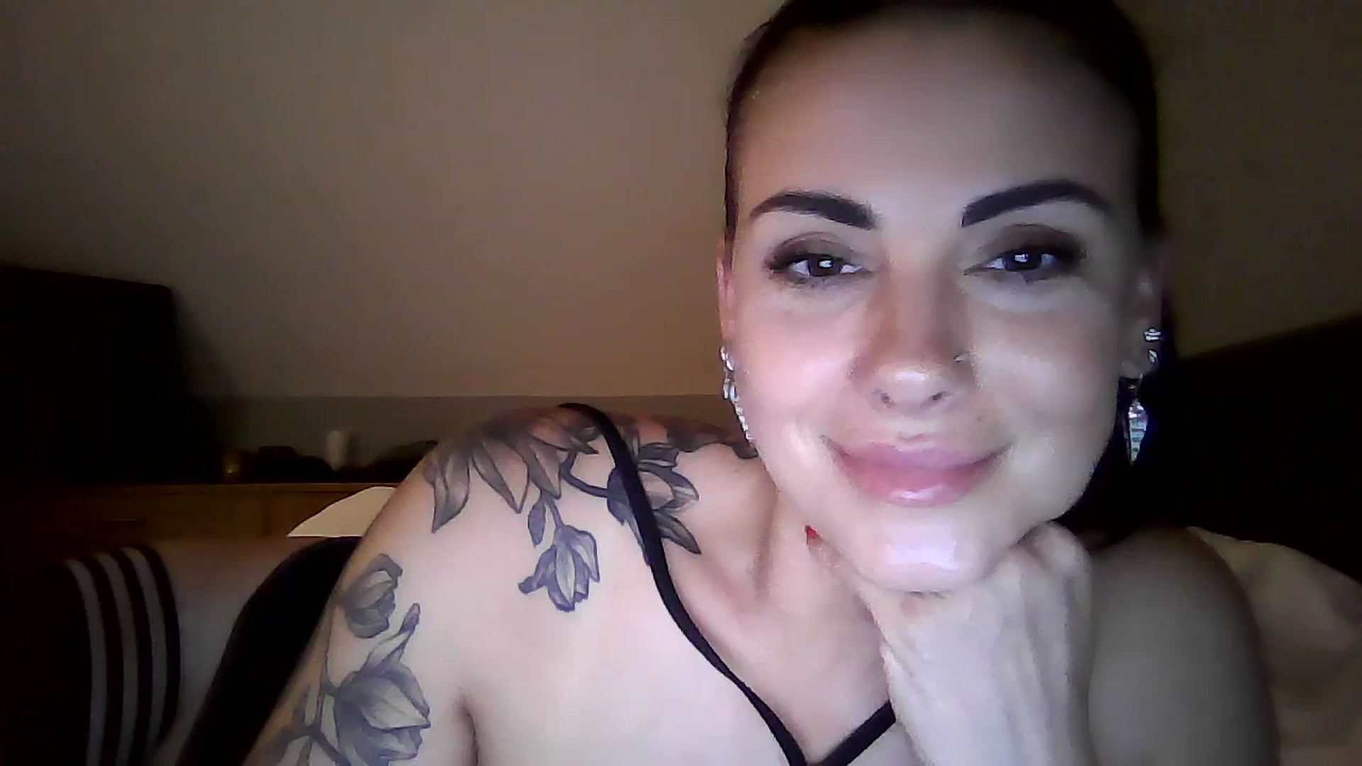 Gallery image thumbnail from FitBaby's myfreecams stream on, 07/03/2023, 17:39 image 5 of 20