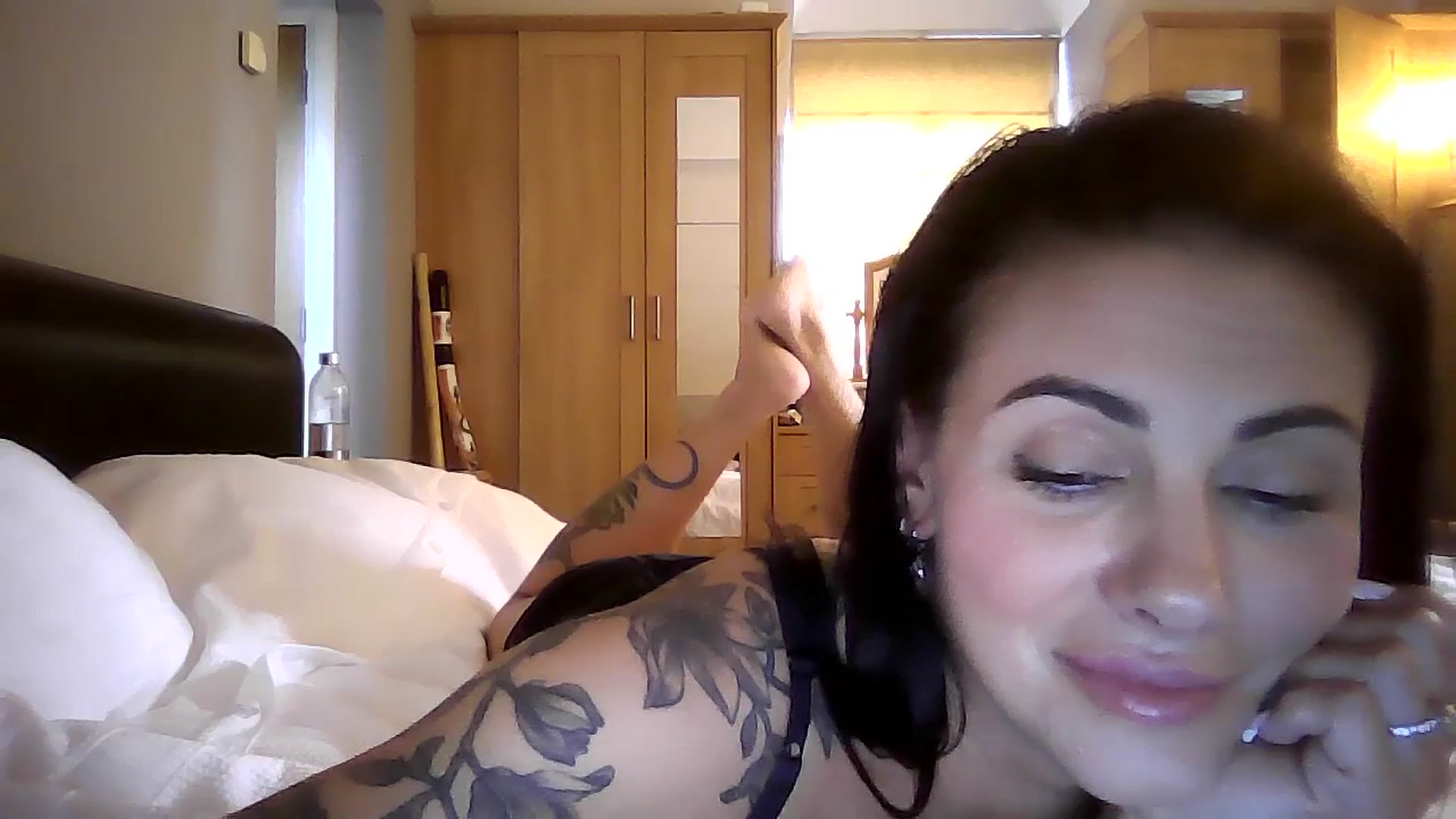 Gallery image thumbnail from FitBaby's myfreecams stream on, 07/21/2023, 17:35 image 11 of 20
