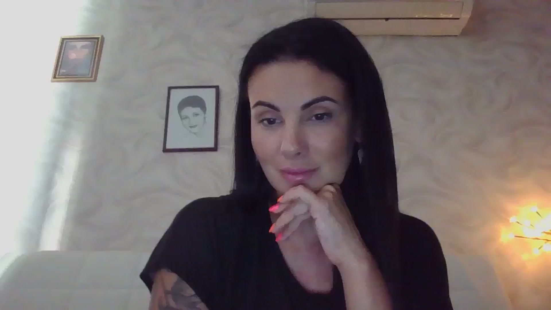 Gallery image thumbnail from FitBaby's myfreecams stream on, 08/14/2023, 15:49 image 17 of 20