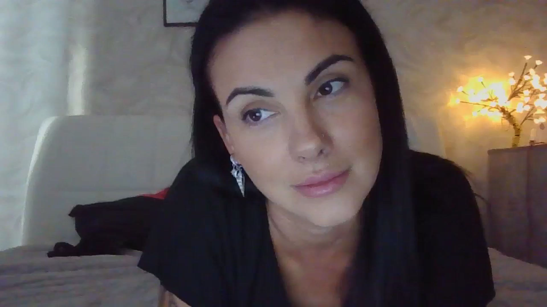 Gallery image thumbnail from FitBaby's myfreecams stream on, 08/14/2023, 15:49 image 1 of 20