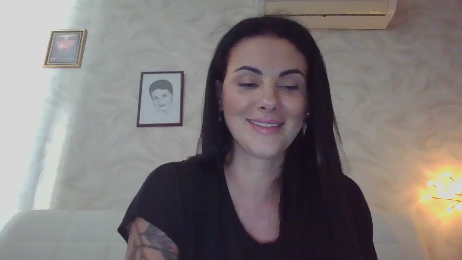 Gallery image thumbnail from FitBaby's myfreecams stream on, 08/14/2023, 15:49 image 19 of 20