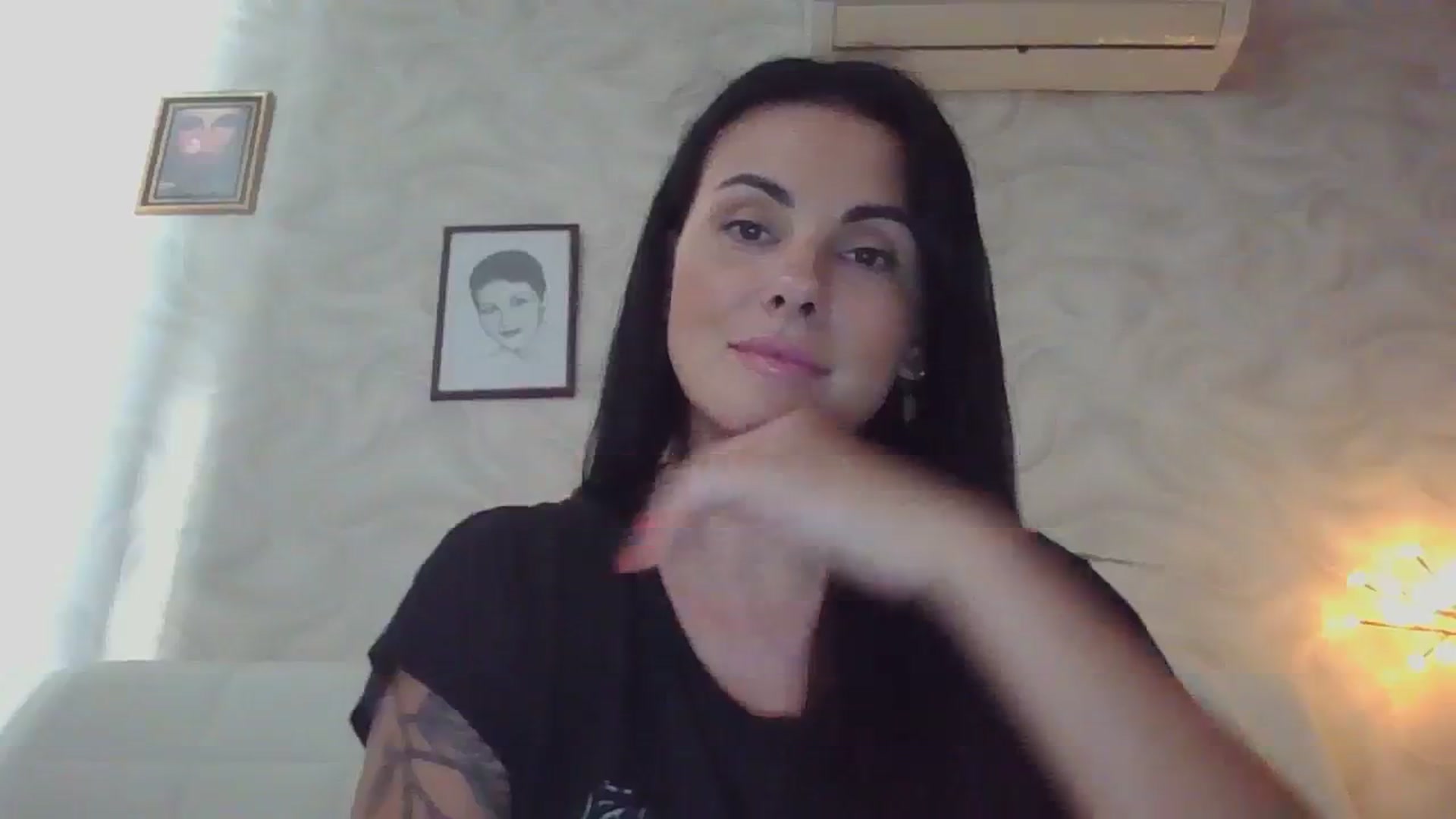 Gallery image thumbnail from FitBaby's myfreecams stream on, 08/14/2023, 15:49 image 15 of 20