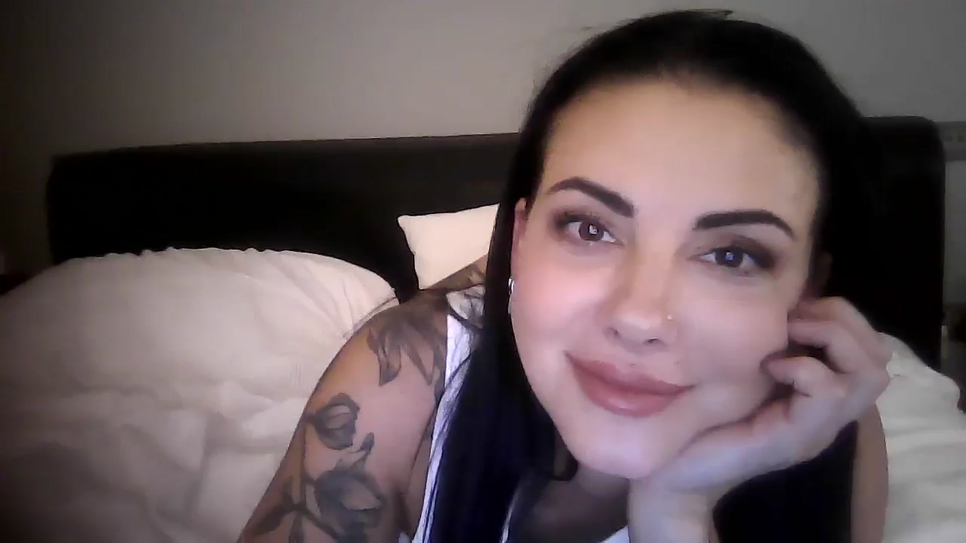 Gallery image thumbnail from FitBaby's myfreecams stream on, 09/08/2023, 14:20 image 5 of 20
