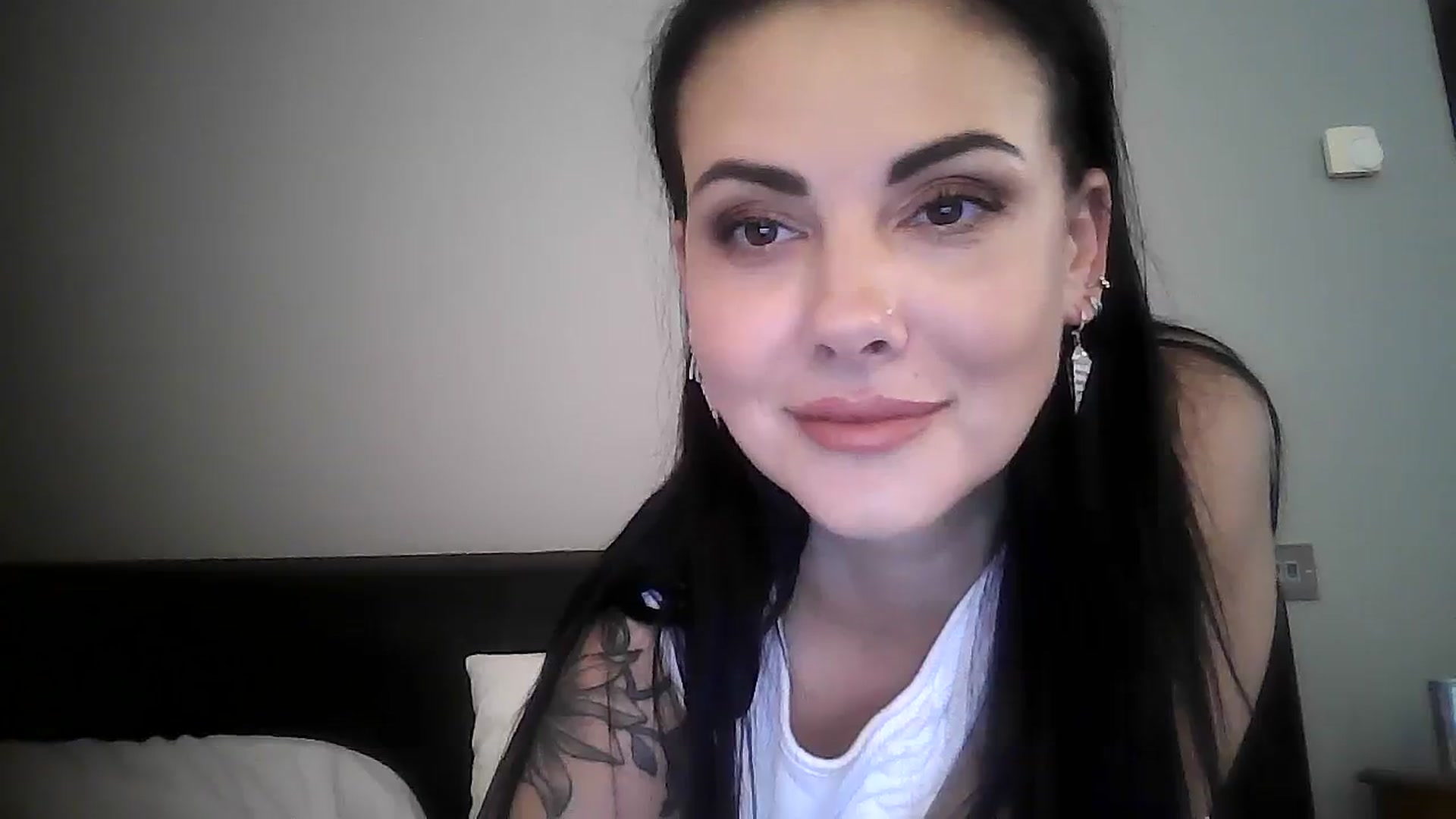 Gallery image thumbnail from FitBaby's myfreecams stream on, 09/08/2023, 14:20 image 3 of 20