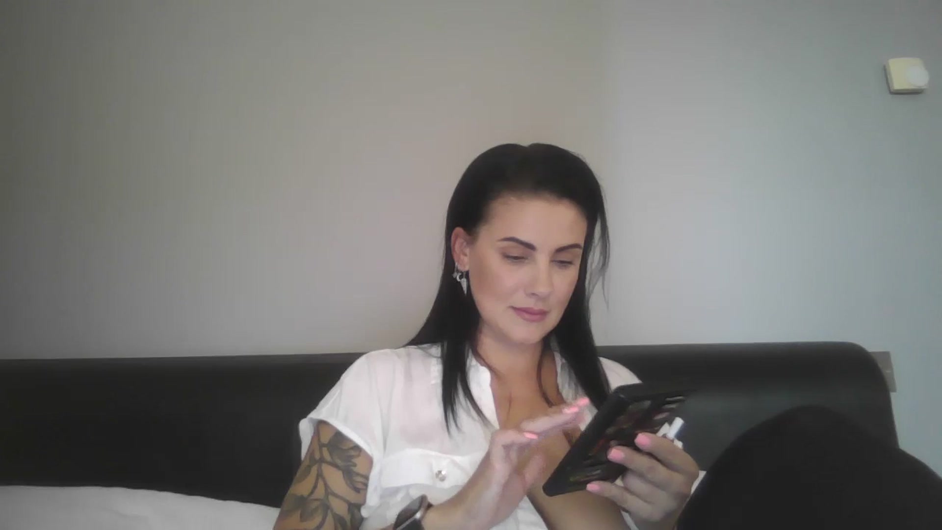 Gallery image thumbnail from FitBaby's myfreecams stream on, 09/13/2023, 13:38 image 3 of 20