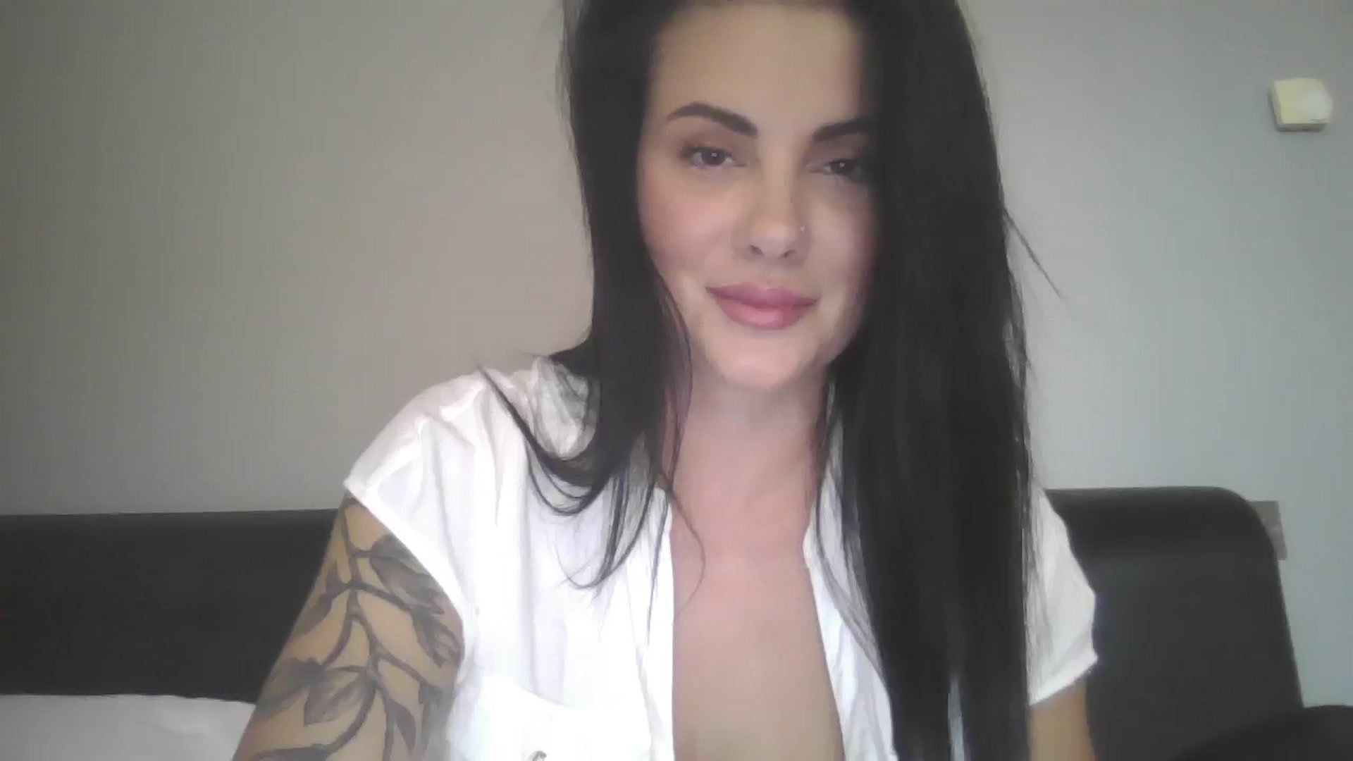 Gallery image thumbnail from FitBaby's myfreecams stream on, 09/13/2023, 13:38 image 1 of 20