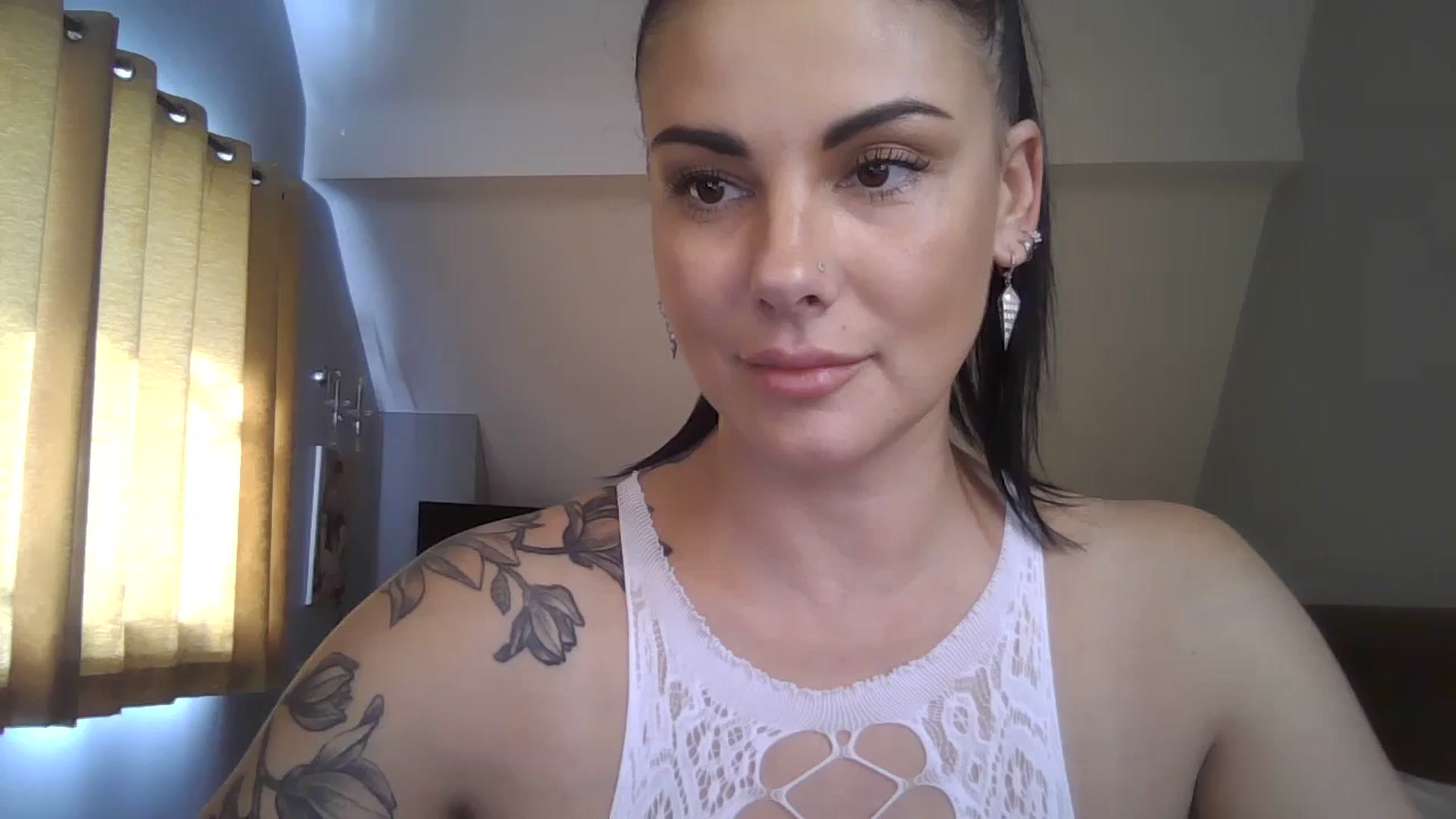 Gallery image thumbnail from FitBaby's myfreecams stream on, 09/14/2023, 14:40 image 1 of 20