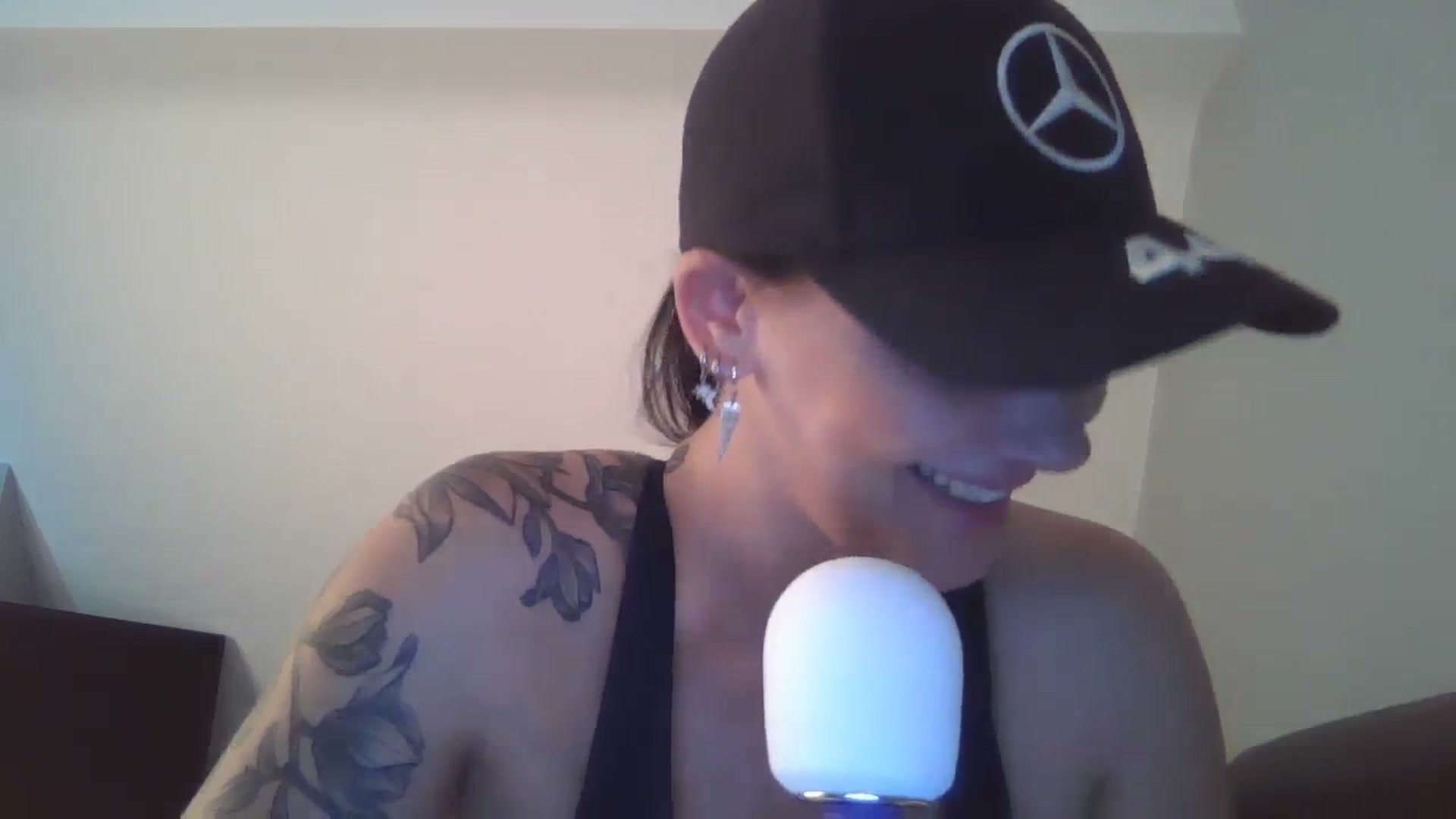 Gallery image thumbnail from FitBaby's myfreecams stream on, 09/15/2023, 16:11 image 5 of 20