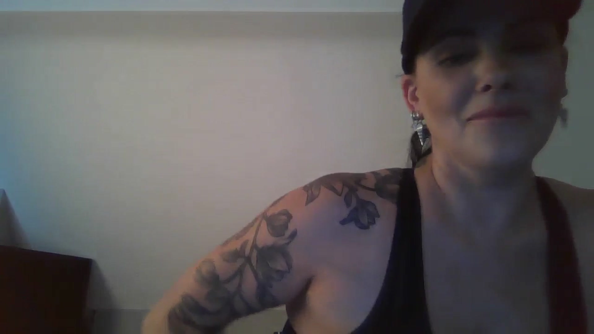 Gallery image thumbnail from FitBaby's myfreecams stream on, 09/15/2023, 16:11 image 4 of 20