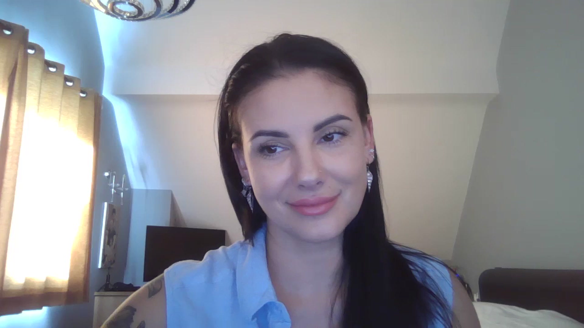 Gallery image thumbnail from FitBaby's myfreecams stream on, 09/18/2023, 16:17 image 8 of 20