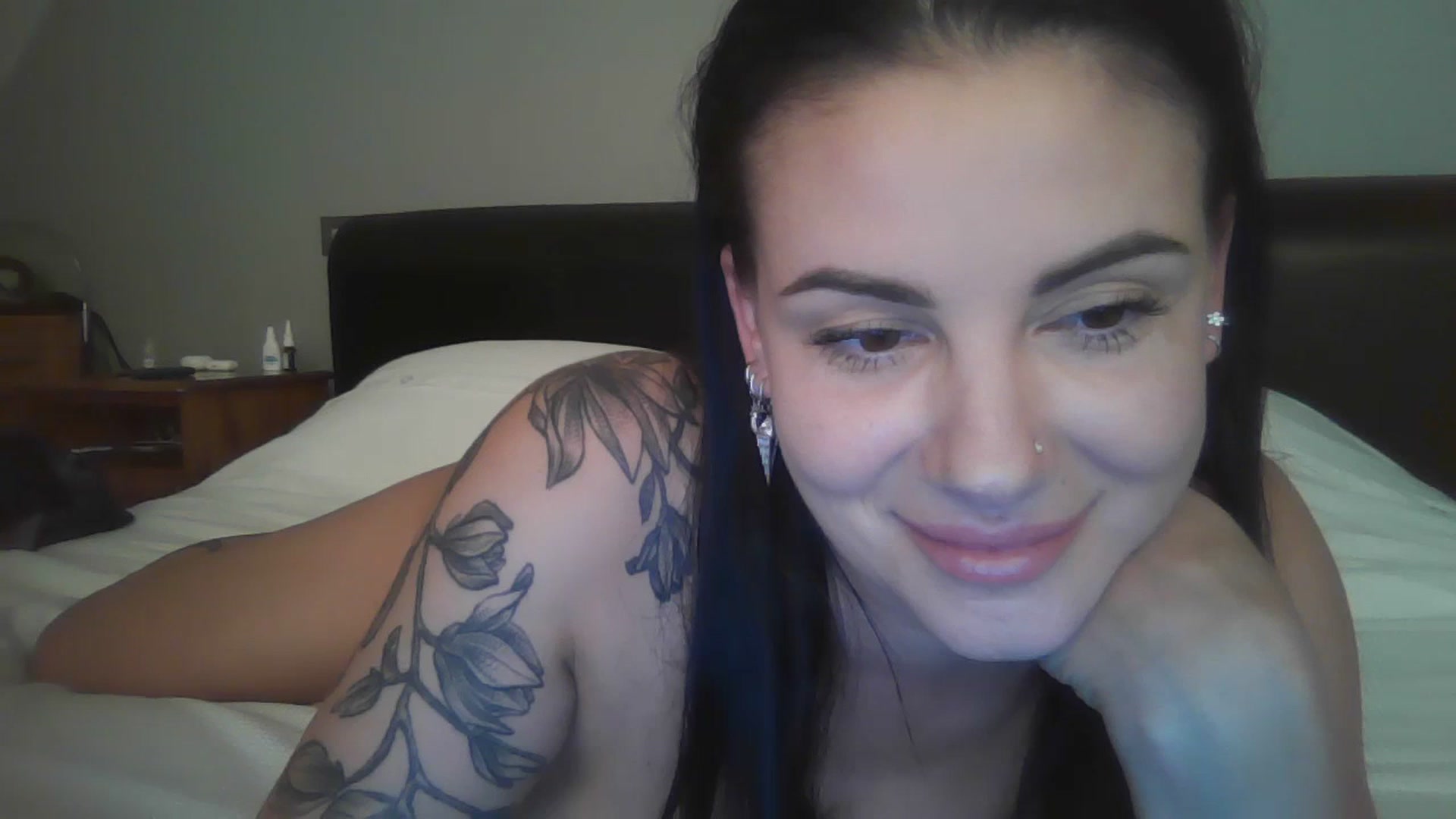 Gallery image thumbnail from FitBaby's myfreecams stream on, 09/18/2023, 17:05 image 14 of 20