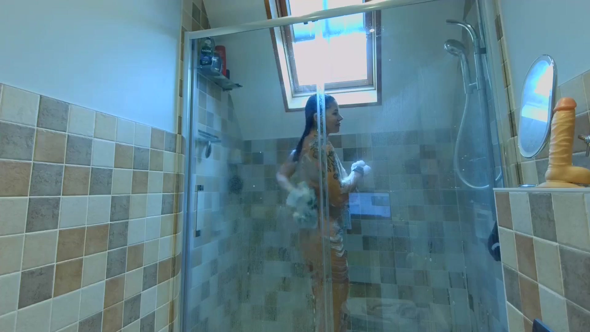 Gallery image thumbnail from FitBaby's myfreecams stream on, 09/26/2023, 14:19 image 5 of 20