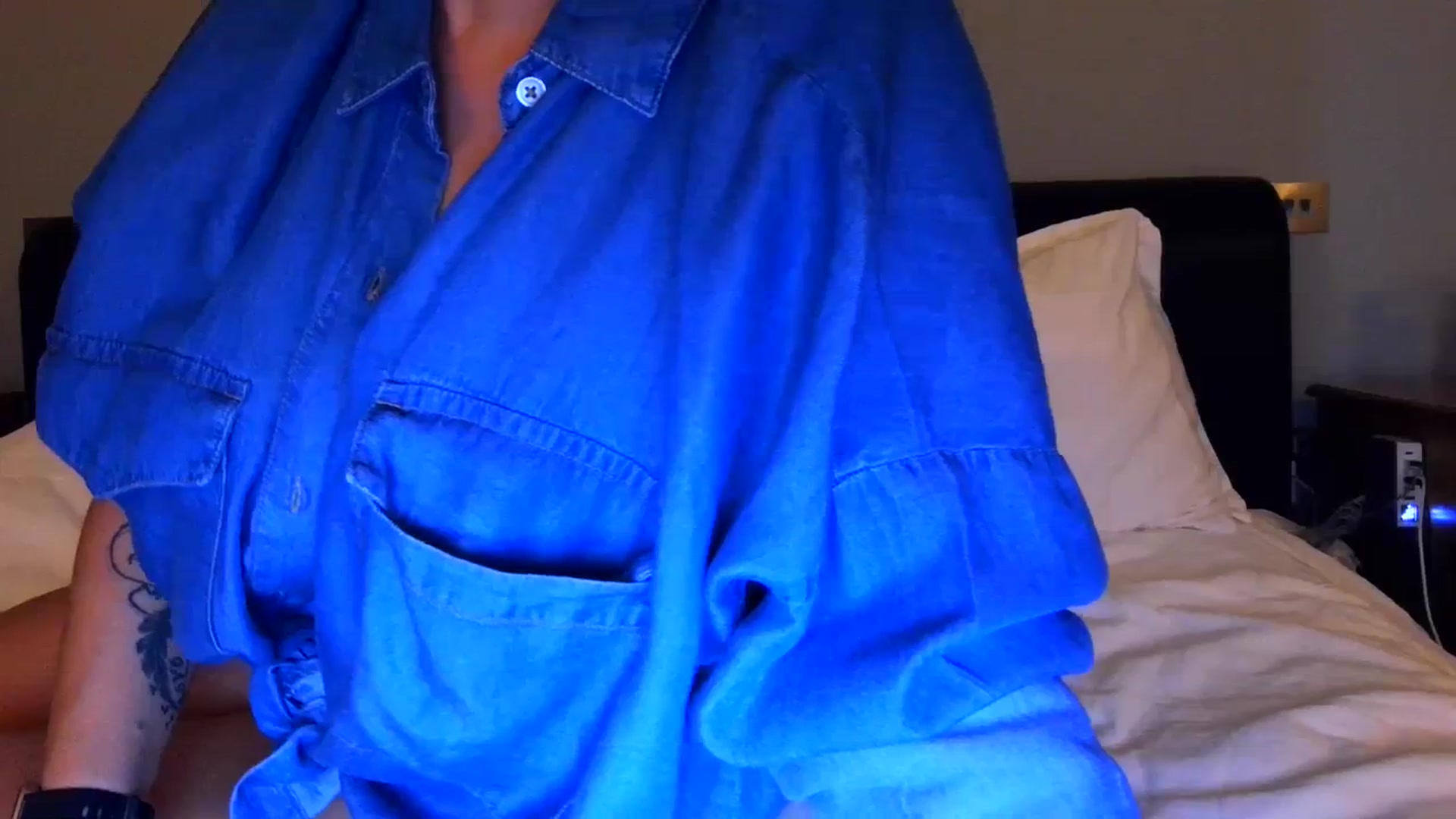 Gallery image thumbnail from FitBaby's myfreecams stream on, 09/28/2023, 14:23 image 9 of 20