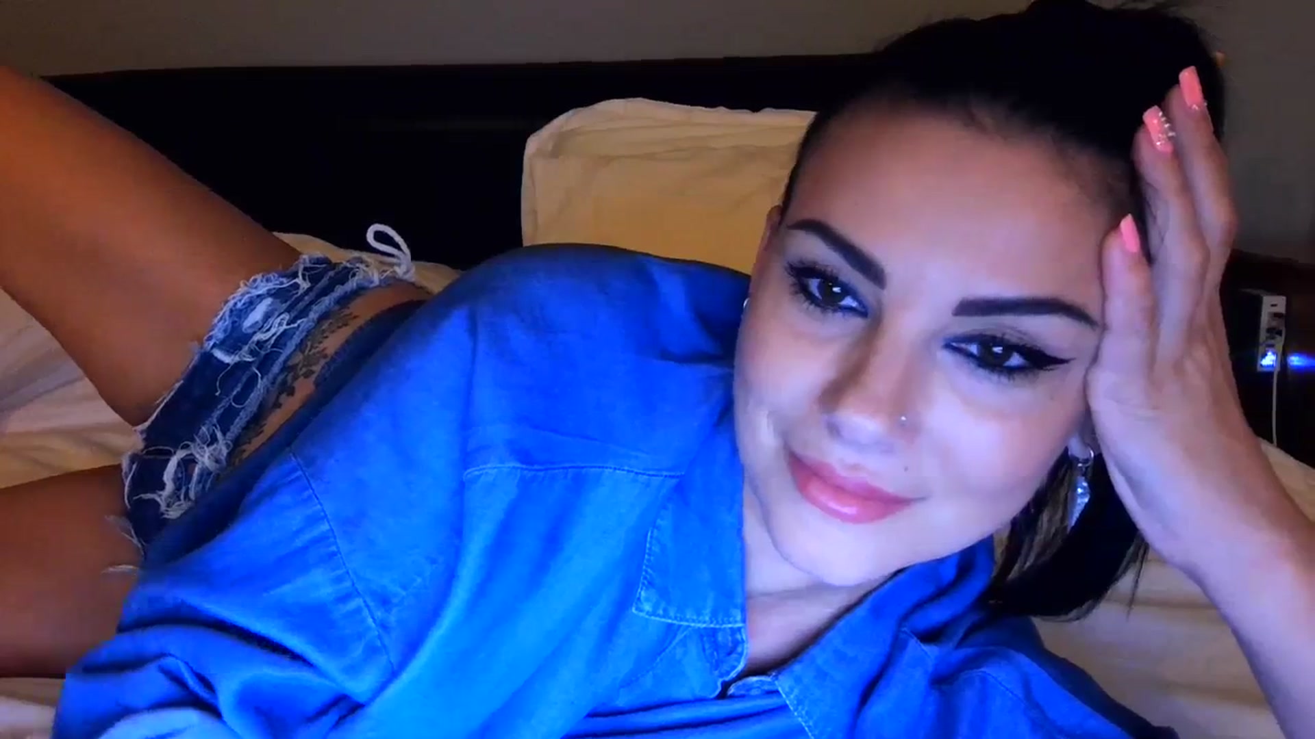 Gallery image thumbnail from FitBaby's myfreecams stream on, 09/28/2023, 14:23 image 10 of 20