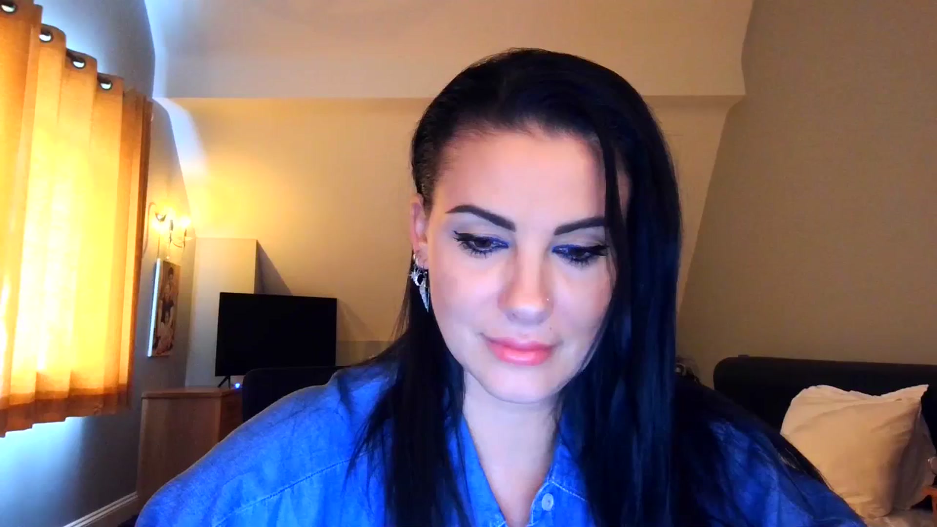 Gallery image thumbnail from FitBaby's myfreecams stream on, 09/28/2023, 15:57 image 15 of 20