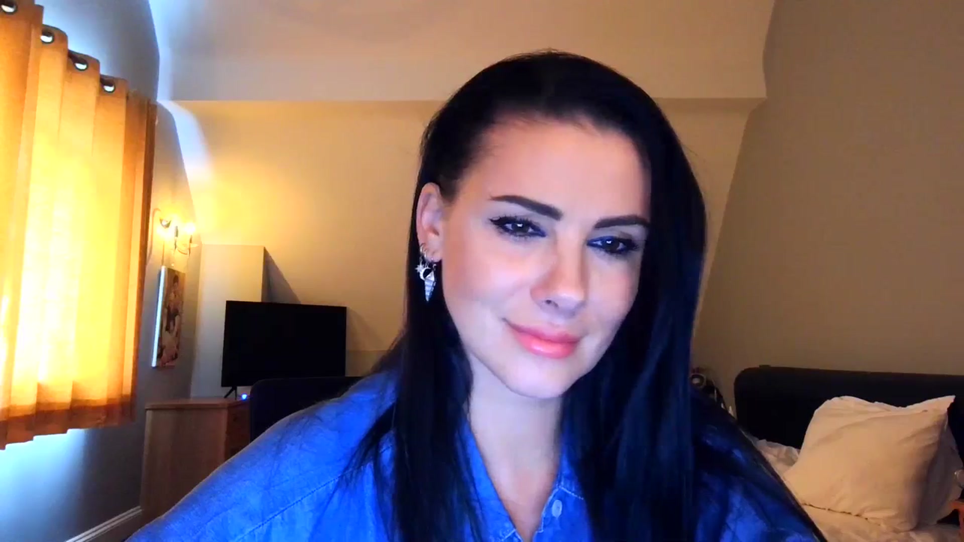 Gallery image thumbnail from FitBaby's myfreecams stream on, 09/28/2023, 15:57 image 17 of 20