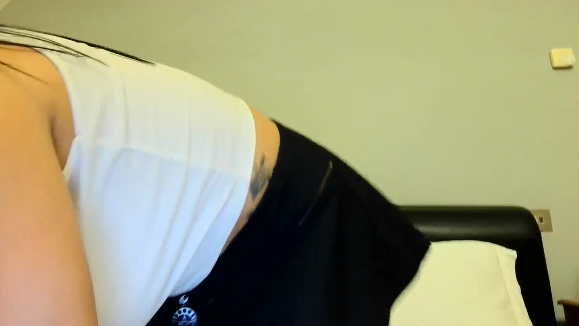 Gallery image thumbnail from FitBaby's myfreecams stream on, 10/02/2023, 16:46 image 11 of 20