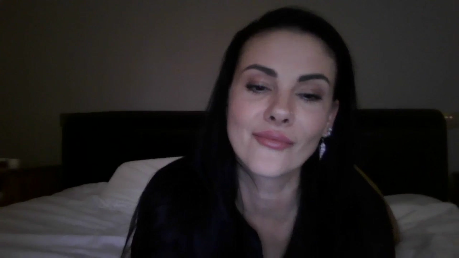 Gallery image thumbnail from FitBaby's myfreecams stream on, 10/04/2023, 14:34 image 14 of 20