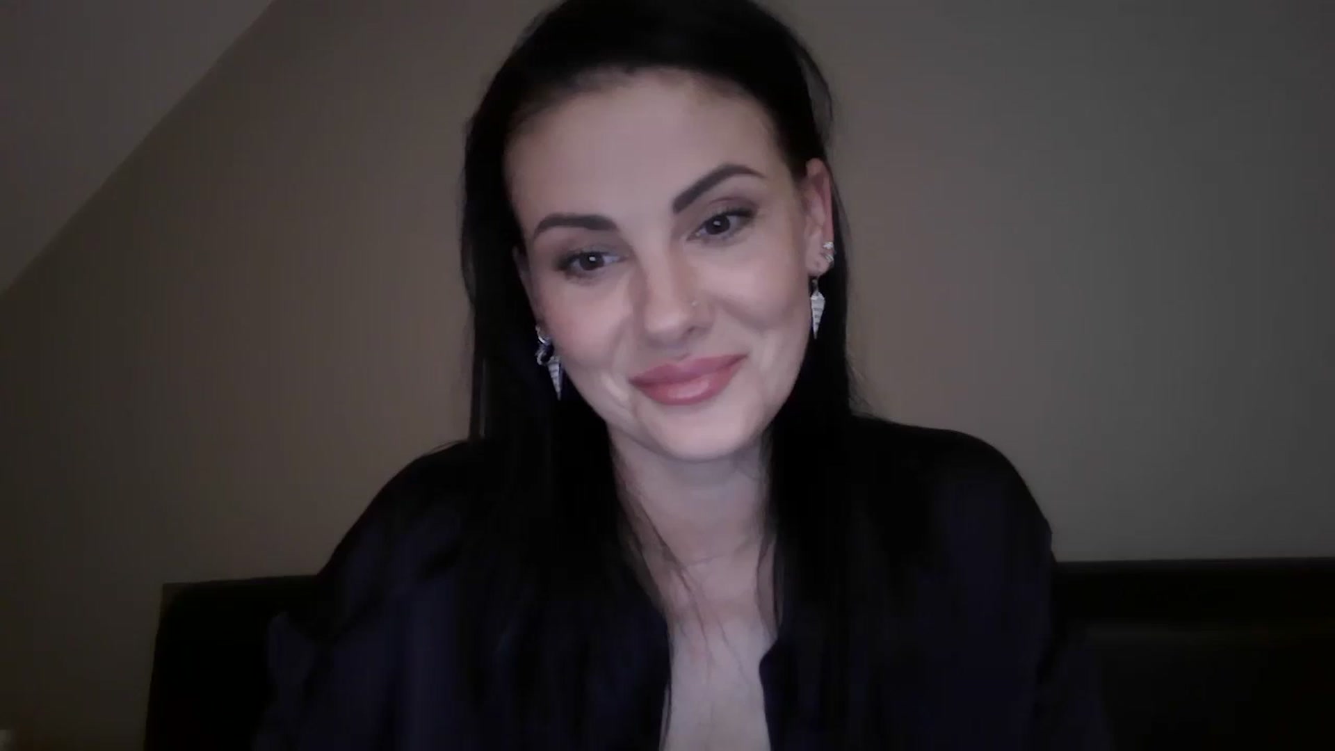 Gallery image thumbnail from FitBaby's myfreecams stream on, 10/04/2023, 14:34 image 8 of 20