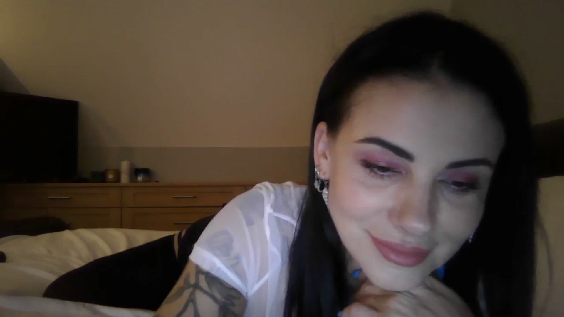 Gallery image thumbnail from FitBaby's myfreecams stream on, 10/05/2023, 13:13 image 12 of 20