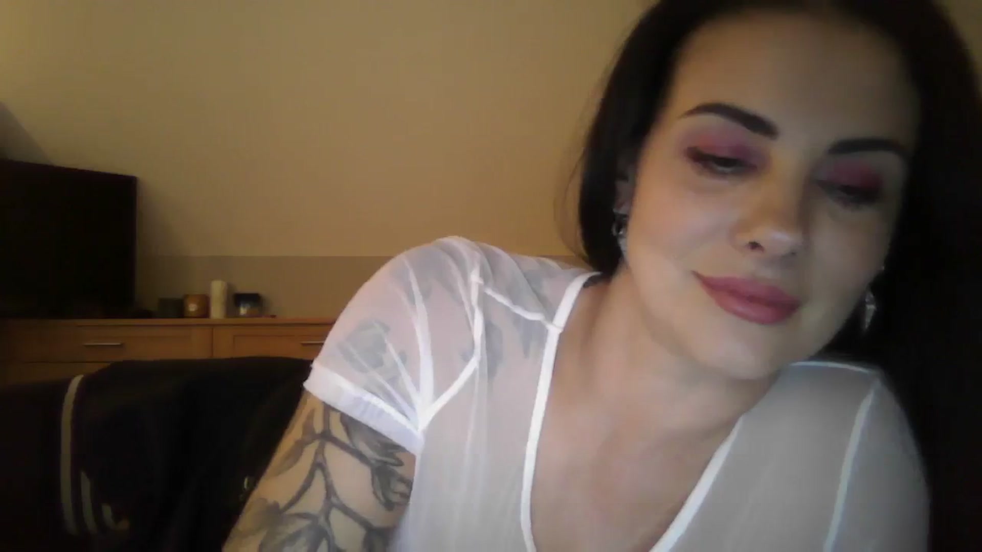 Gallery image thumbnail from FitBaby's myfreecams stream on, 10/05/2023, 13:13 image 16 of 20