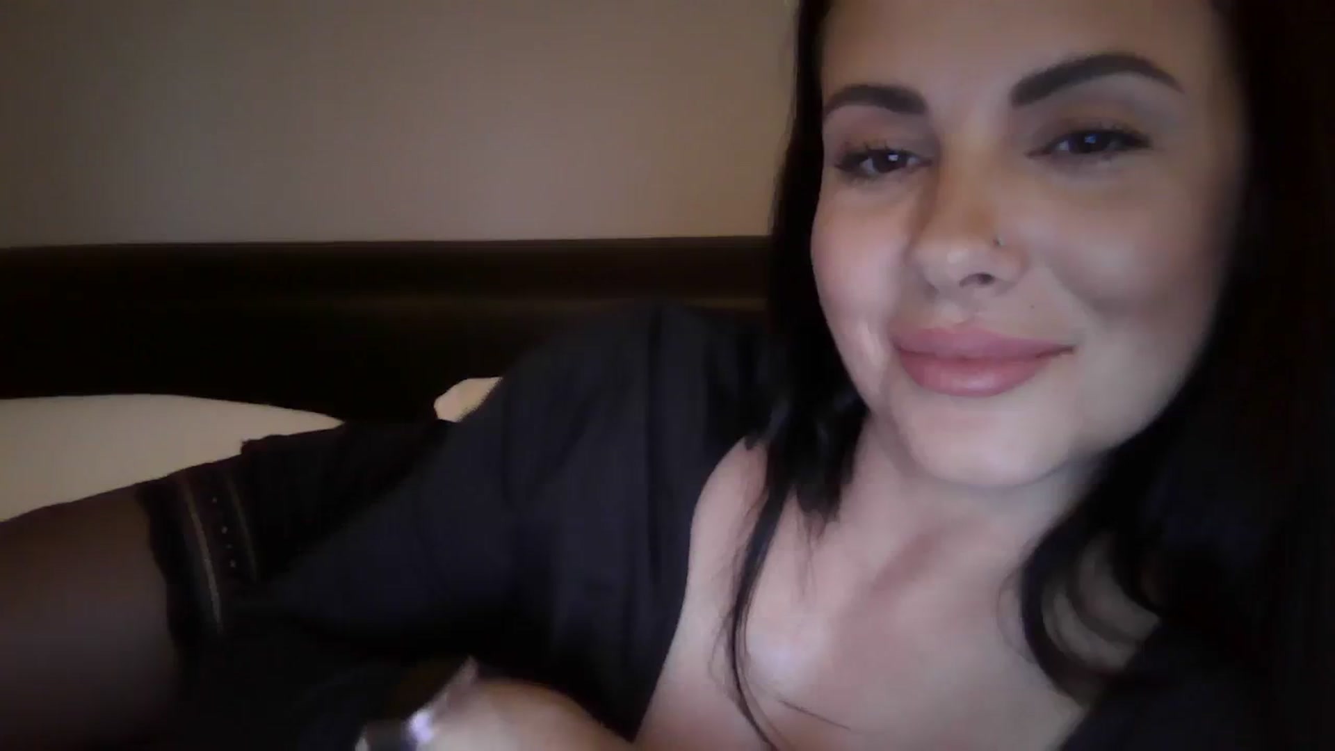 Gallery image thumbnail from FitBaby's myfreecams stream on, 11/03/2023, 15:21 image 8 of 20