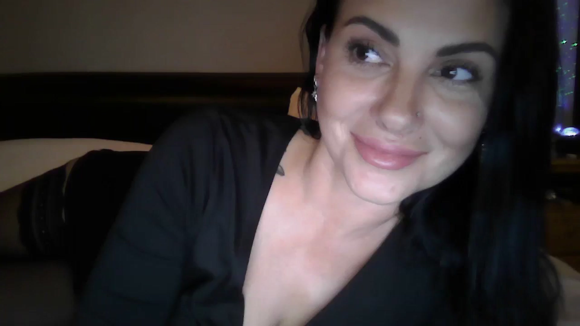 Gallery image thumbnail from FitBaby's myfreecams stream on, 11/03/2023, 16:46 image 16 of 20