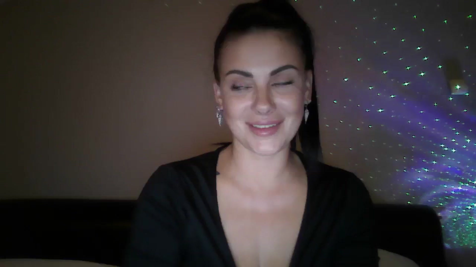 Gallery image thumbnail from FitBaby's myfreecams stream on, 11/03/2023, 17:39 image 2 of 20