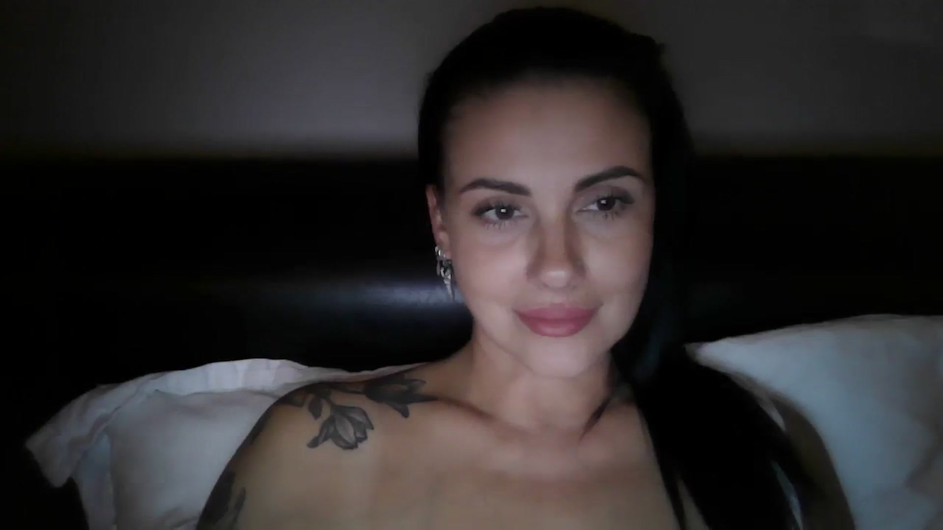 Gallery image thumbnail from FitBaby's myfreecams stream on, 11/06/2023, 17:46 image 9 of 20