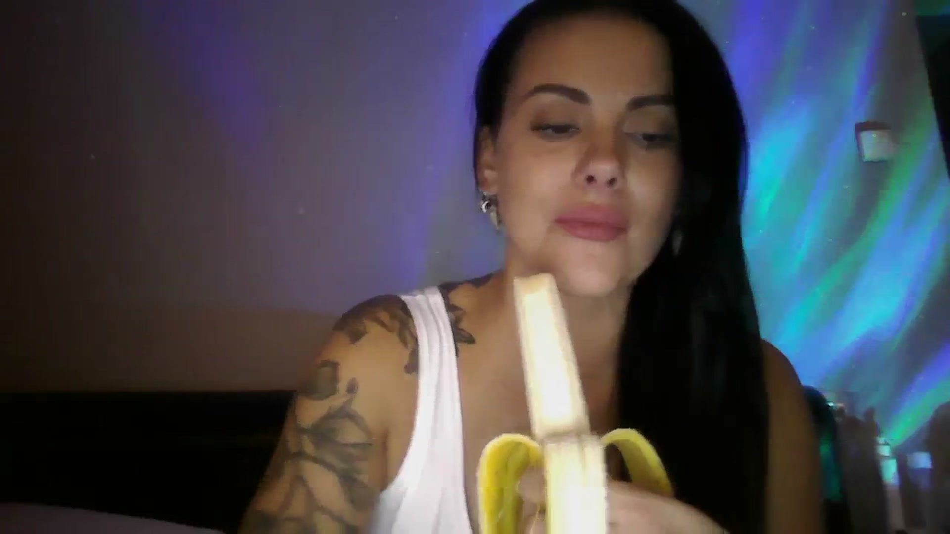 Gallery image thumbnail from FitBaby's myfreecams stream on, 11/06/2023, 17:46 image 2 of 20