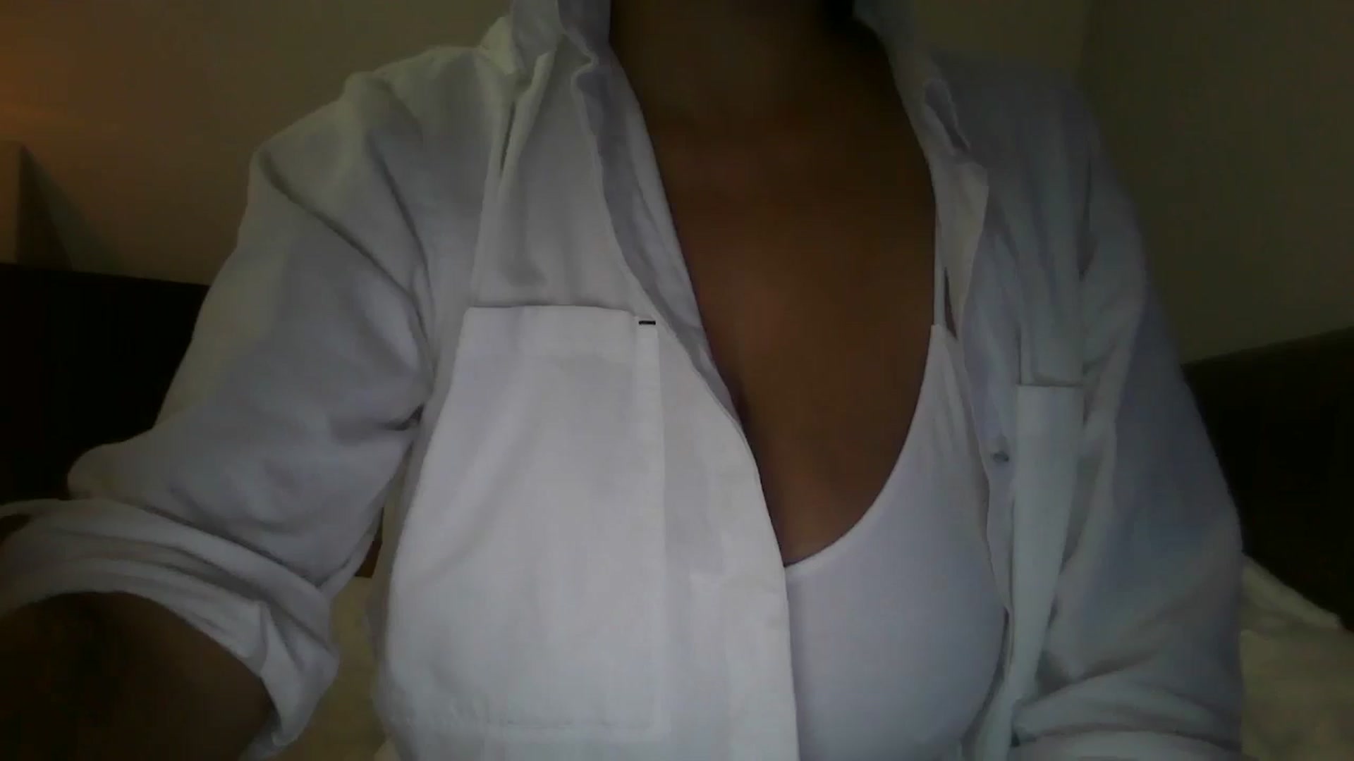 Gallery image thumbnail from FitBaby's myfreecams stream on, 11/07/2023, 18:04 image 11 of 20