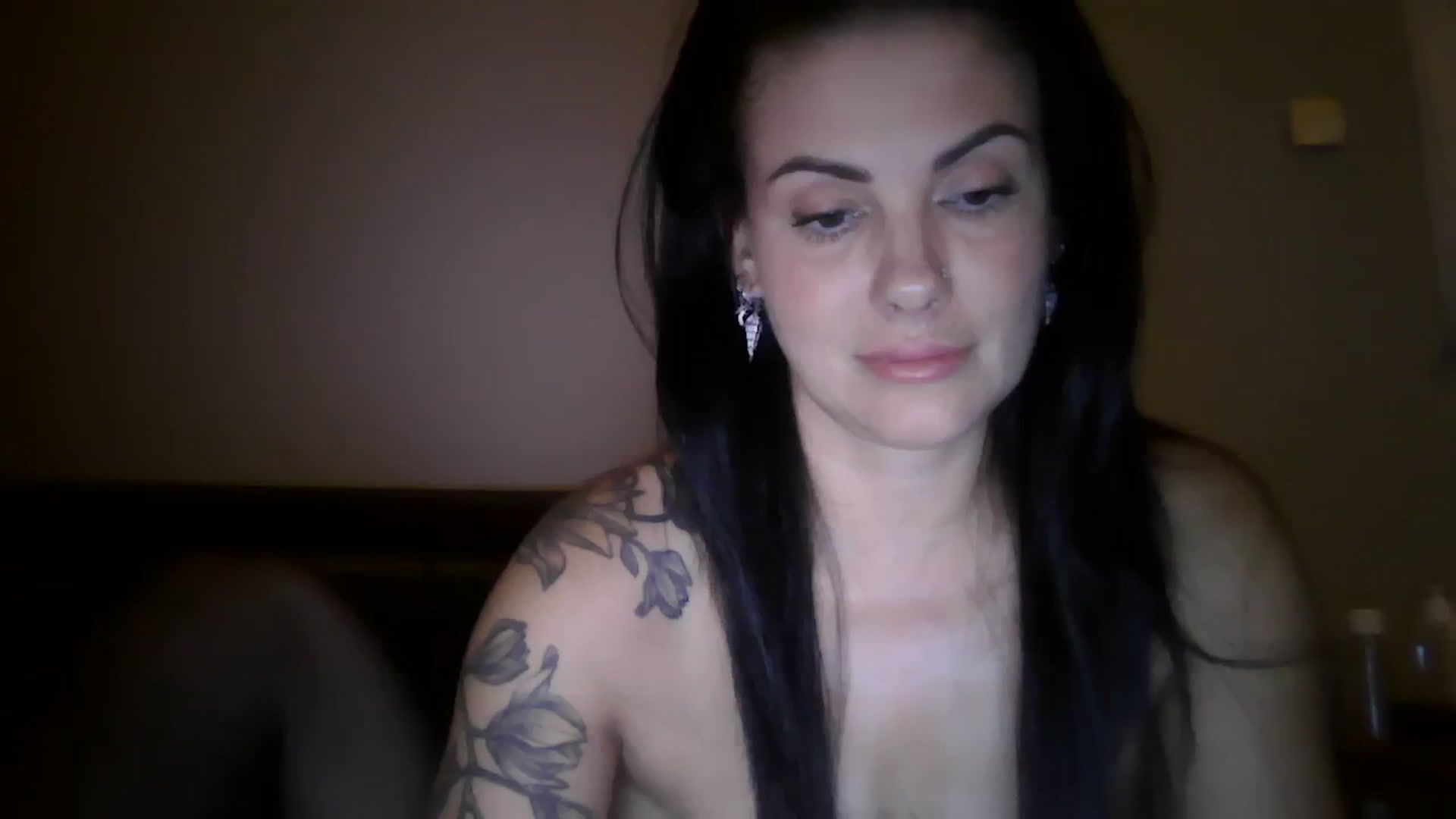 Gallery image thumbnail from FitBaby's myfreecams stream on, 11/08/2023, 17:26 image 12 of 20