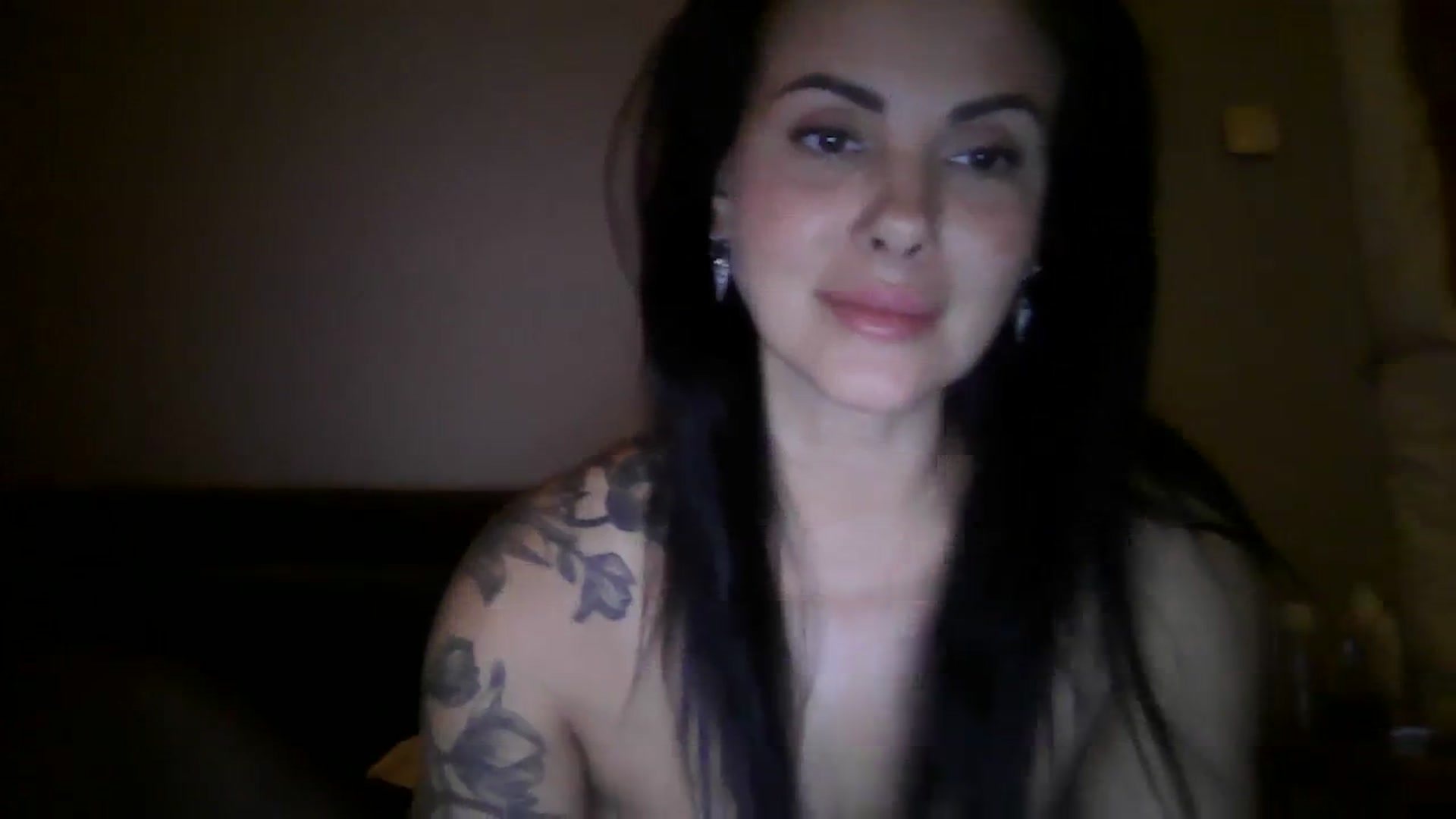 Gallery image thumbnail from FitBaby's myfreecams stream on, 11/08/2023, 17:26 image 17 of 20