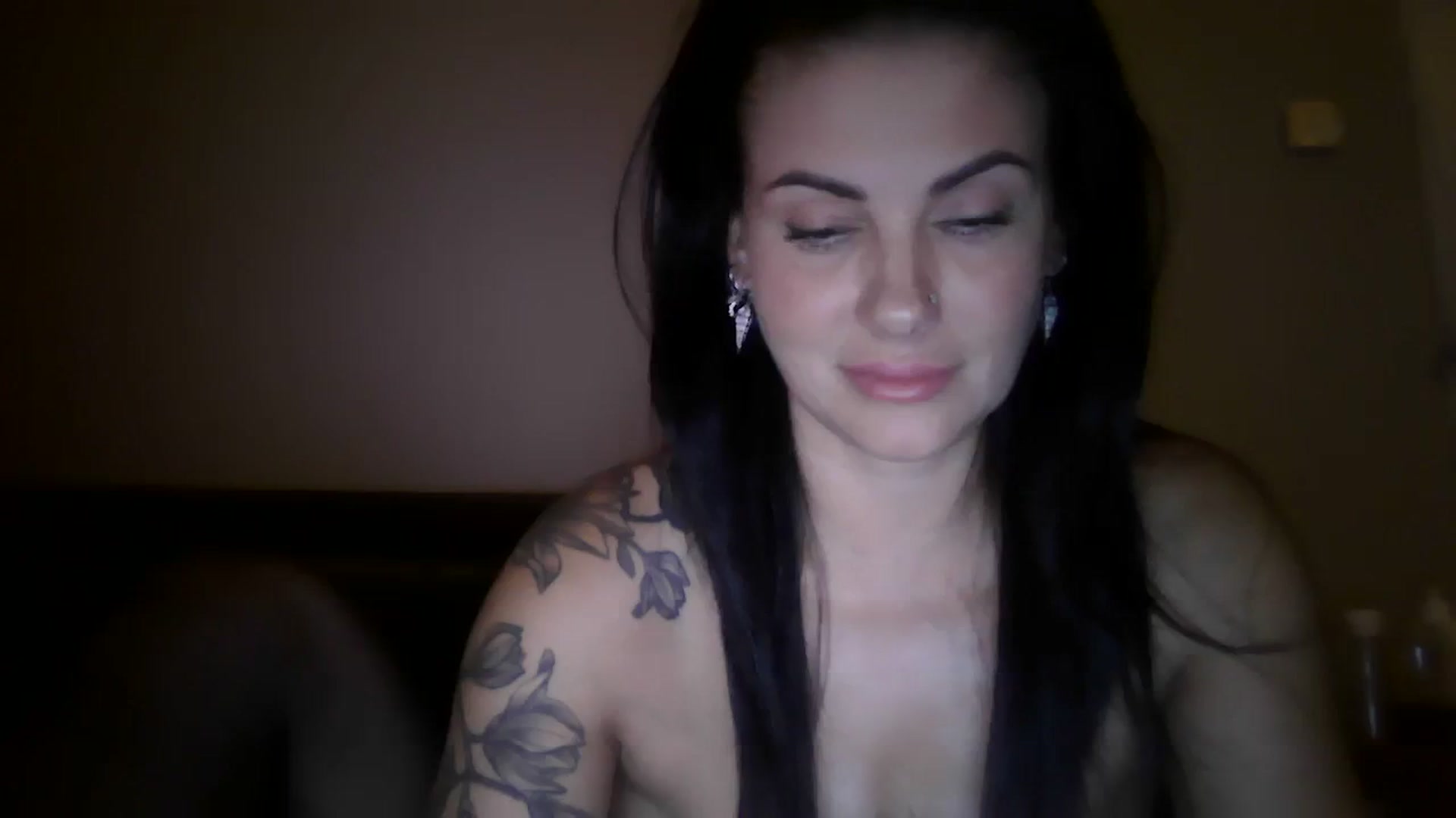 Gallery image thumbnail from FitBaby's myfreecams stream on, 11/08/2023, 17:26 image 11 of 20