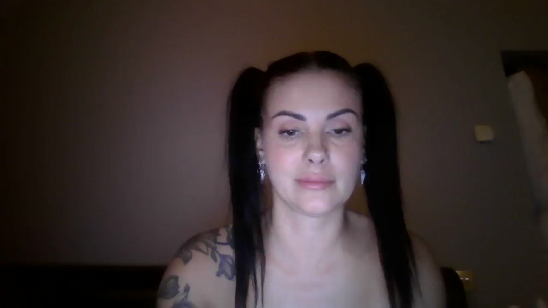 Gallery image thumbnail from FitBaby's myfreecams stream on, 11/08/2023, 17:26 image 3 of 20
