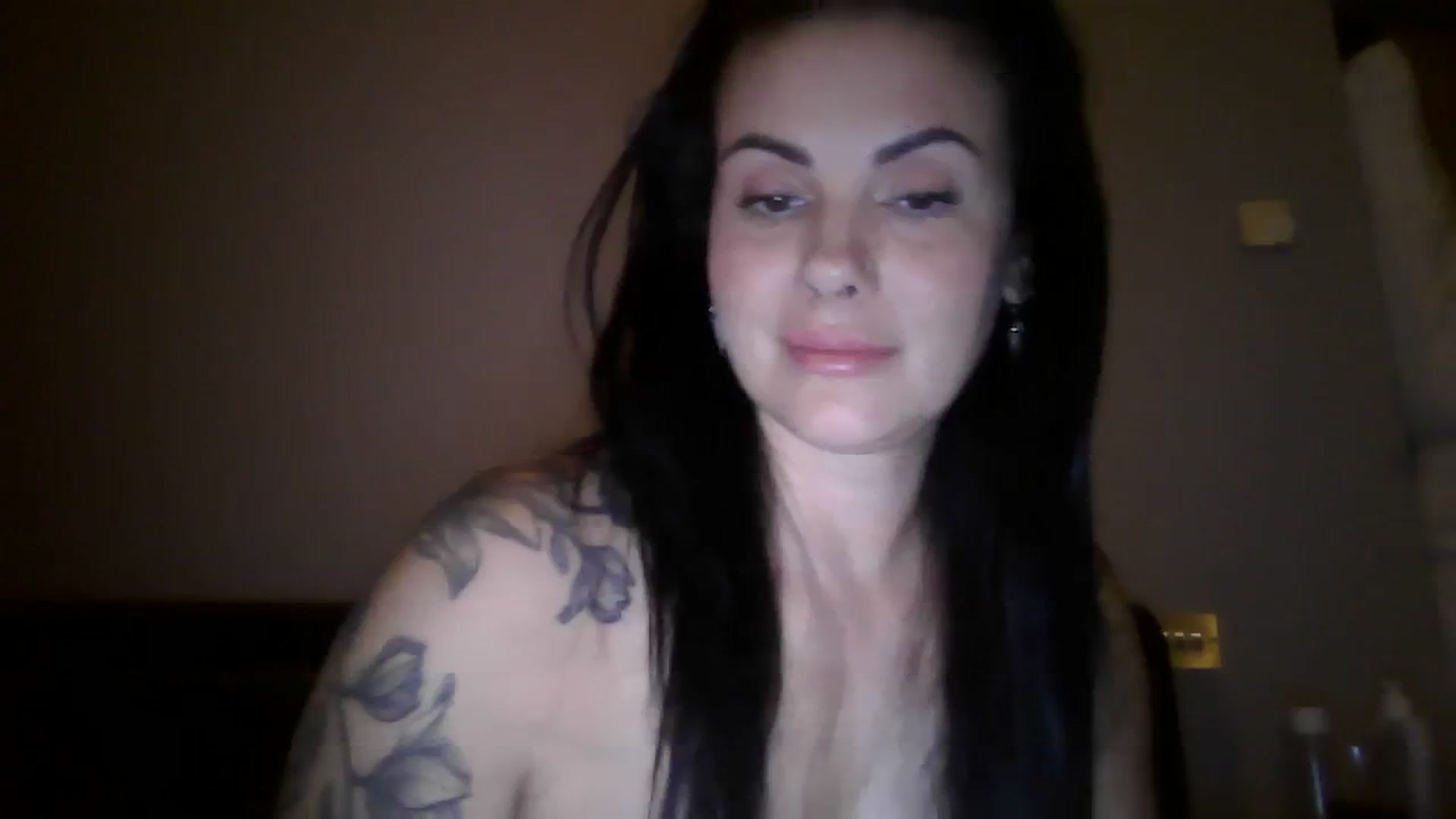Gallery image thumbnail from FitBaby's myfreecams stream on, 11/08/2023, 17:26 image 18 of 20