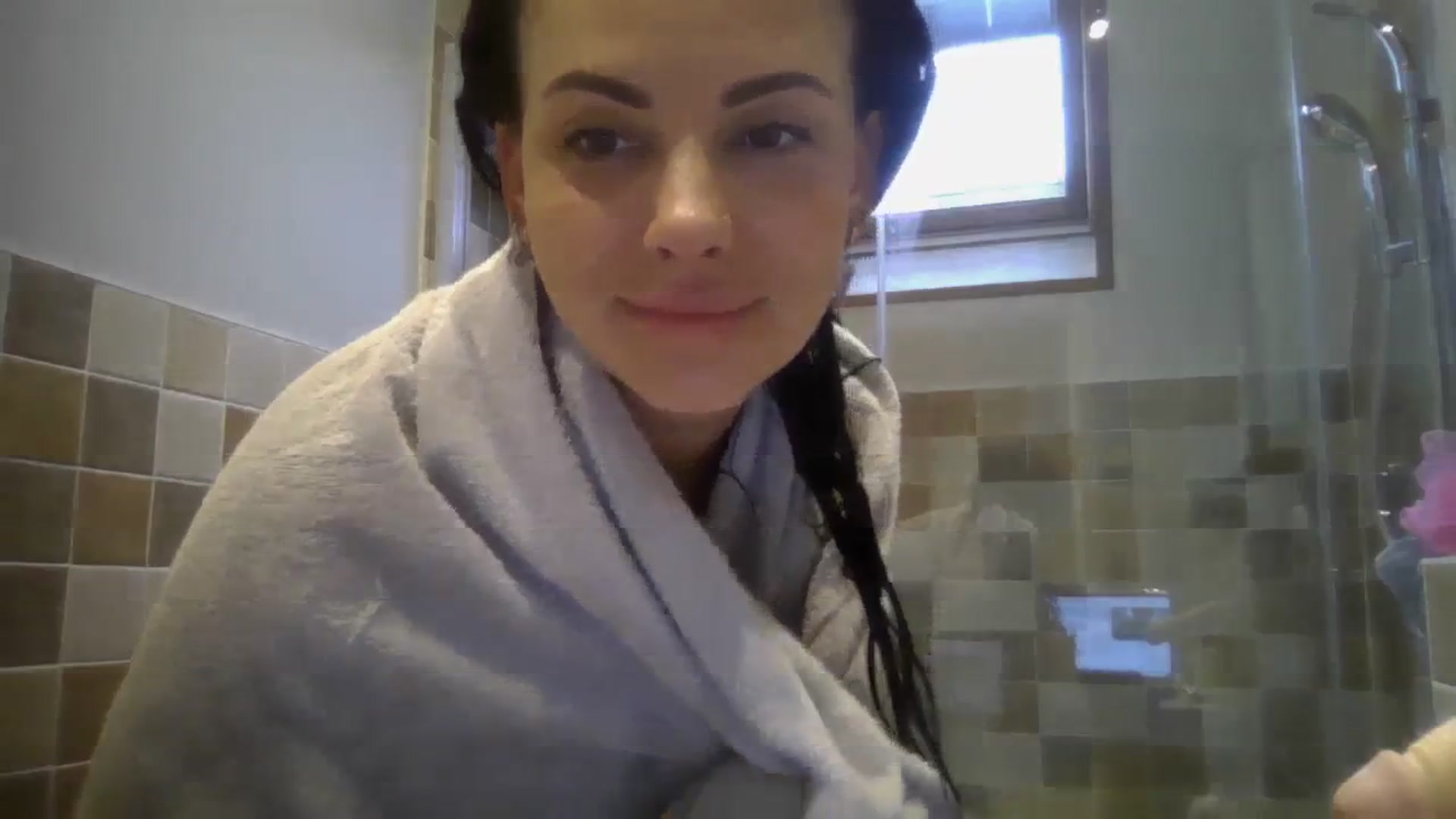 Gallery image thumbnail from FitBaby's myfreecams stream on, 11/09/2023, 15:21 image 15 of 20