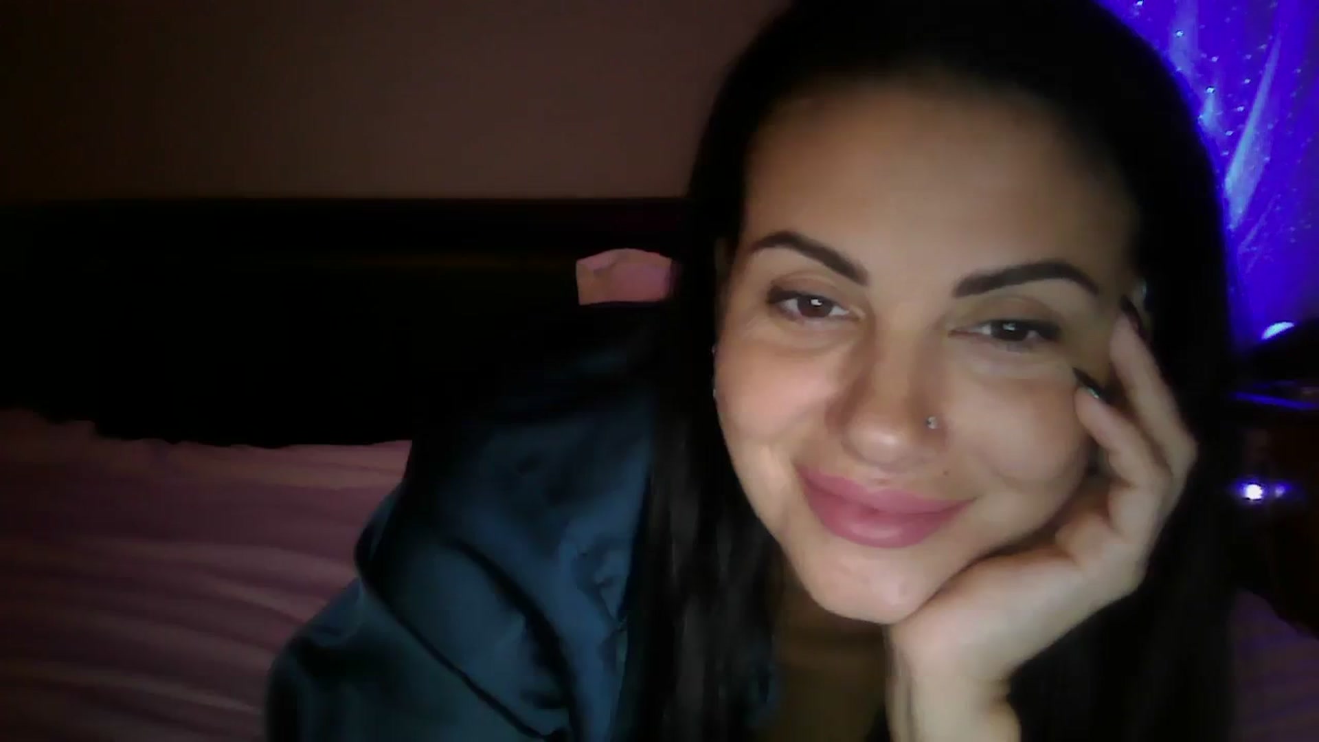 Gallery image thumbnail from FitBaby's myfreecams stream on, 11/09/2023, 18:19 image 9 of 20