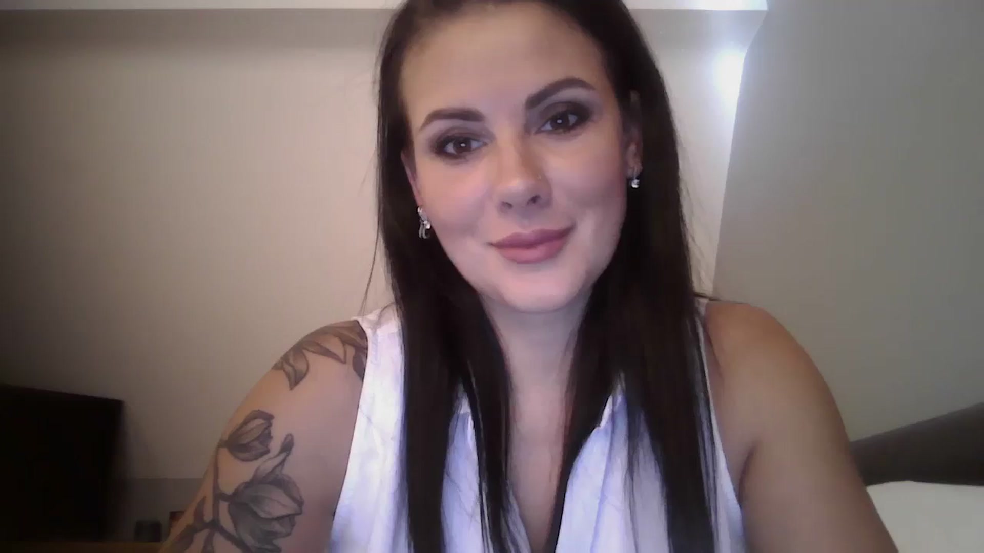 Gallery image thumbnail from FitBaby's myfreecams stream on, 11/15/2023, 12:56 image 18 of 20
