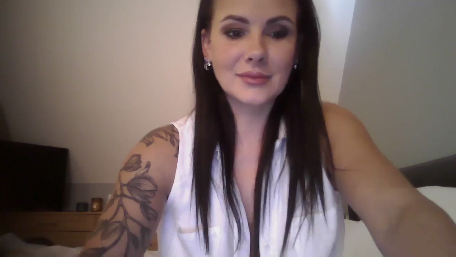 Gallery image thumbnail from FitBaby's myfreecams stream on, 11/15/2023, 12:56 image 6 of 20